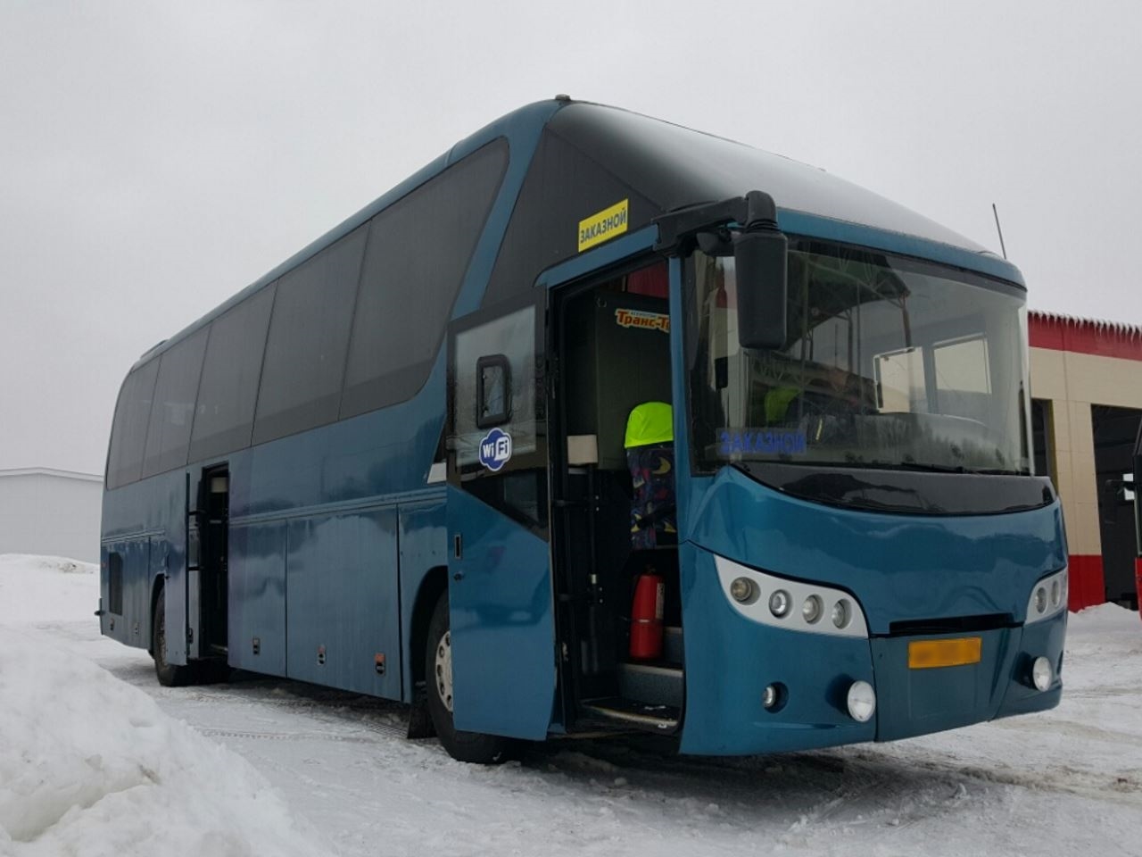 Заказ и аренда Neoplan Tourliner с водителем в Перми - ткдорожная